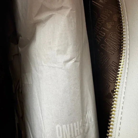 Love Moschino Cream Quilted Shoulder Bag - Picture 6 of 7